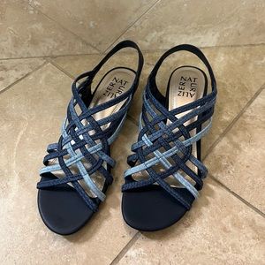 Naturalizer womens sandal size 7M never worn !!